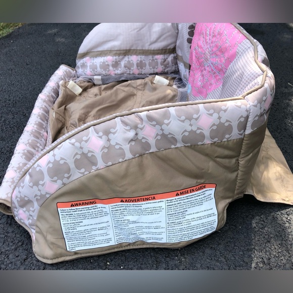 Baby Trend Close & Cozy Bassinet Cover Replacement for Packnplay - Picture 4 of 6